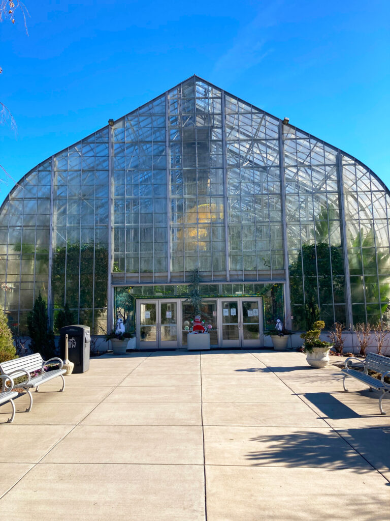 Khrone-Conservatory-2